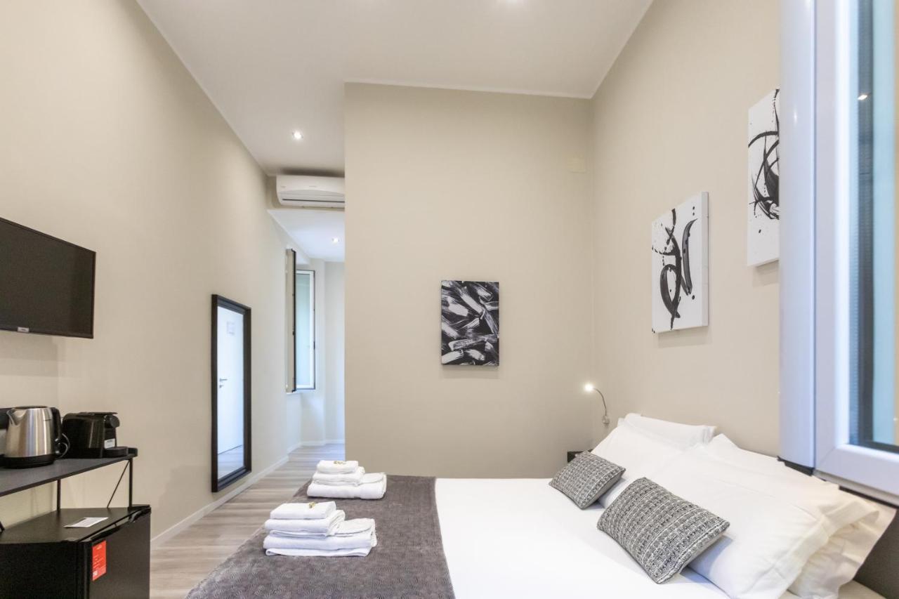 Suites 44 - Guesthouse روما المظهر الخارجي الصورة